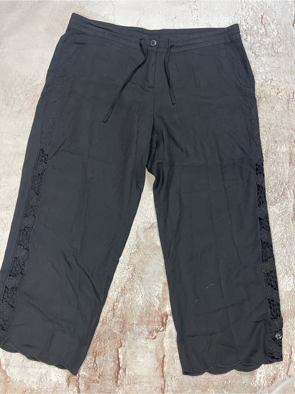 Uluwatu Handmade Balinese Lace Black Rayon Side Lace Scalloped Hem Pants size L